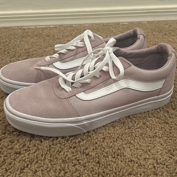 Vans Old Skool Shoes - Picture 9 of 10